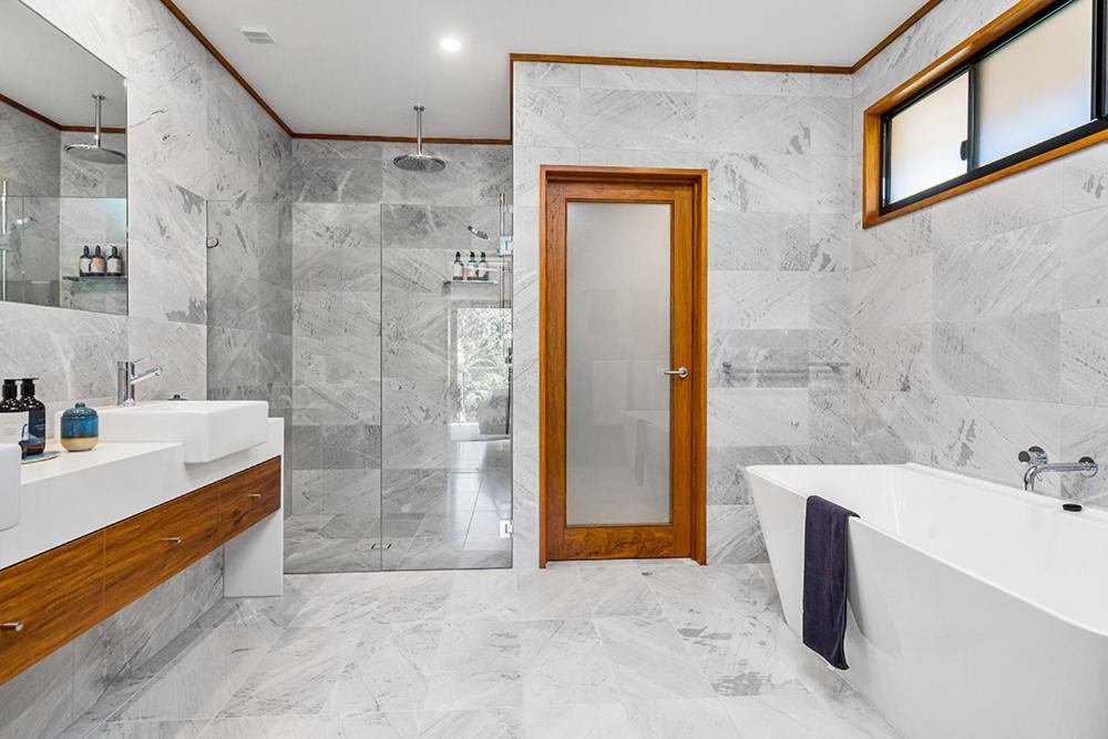 Yangaro Villa Airlie Beach Exterior photo
